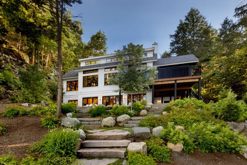 Normerica-Timber-Homes-Modern-Comtemporary-Bungalow-Cottage-Farmhouse-Board-and-batten-5798