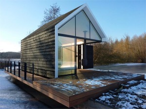 innovative-island-house-with-glass-facade-1-300x225