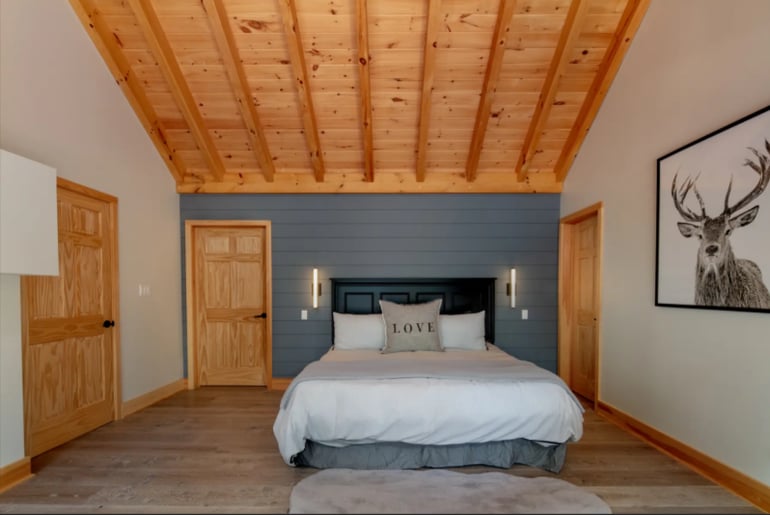 cottage calm interior bedroom normerica timber homes